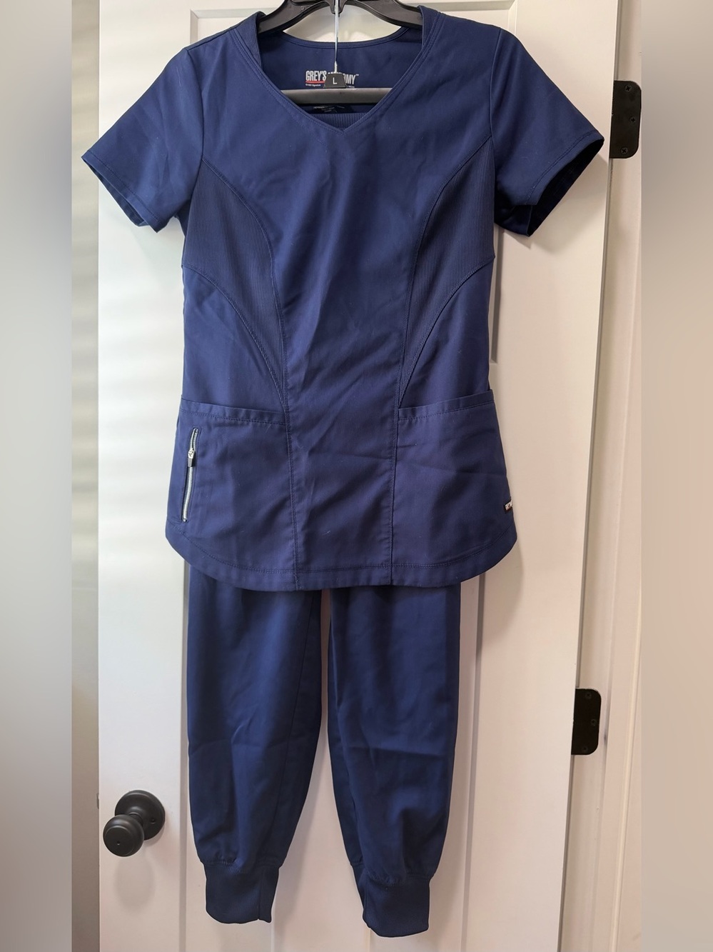 Grey's Anatomy Navy Scrub Set - Top & Jogger Pants XS